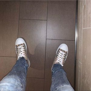 Meet your Posher, Damien